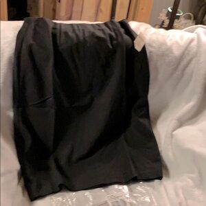 Pointe Holly Pencil Skirt Blk PM (10-12) Back slit